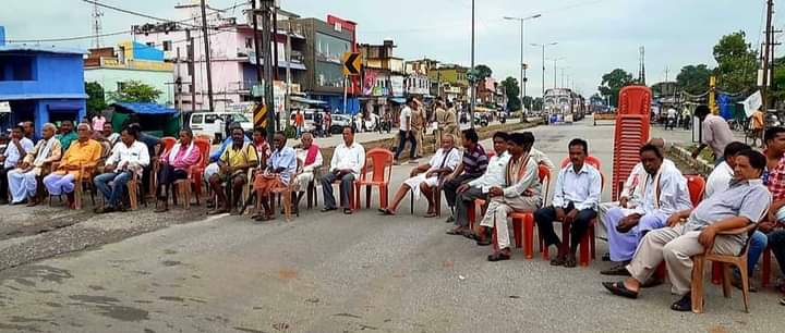 Farmers blocked Sohela-Chhattisgarh 53 no. National Highway