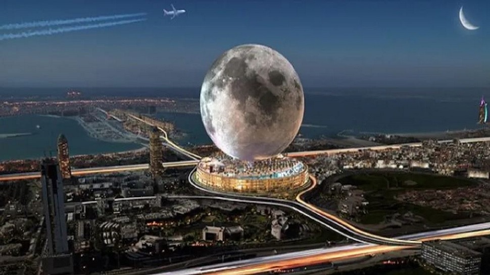 First Moon-Shaped Luxury Resort