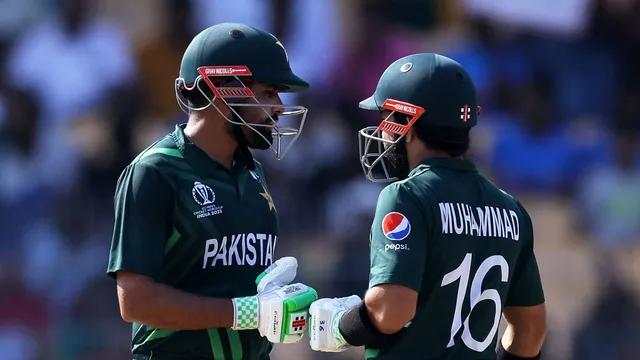 Pakistan returns to victory track, Bangladesh leave